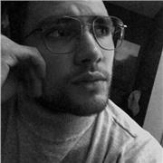 Étudiant en medecine à la faculté de Pierre et Marie Curie , je vous mets a dispositions mes compétences , et mes connaissances en sciences